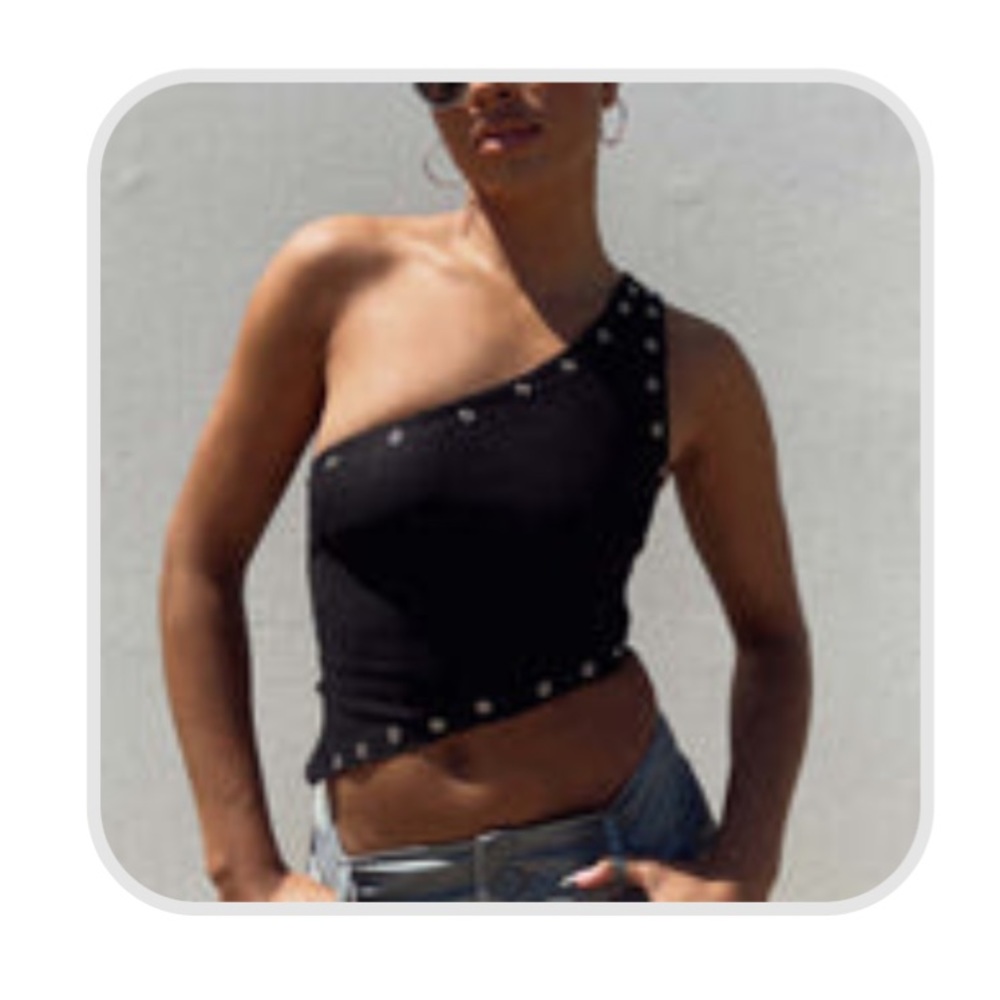 Black one shoulder top with metal detailing. Size XS/4. Perfect condition.